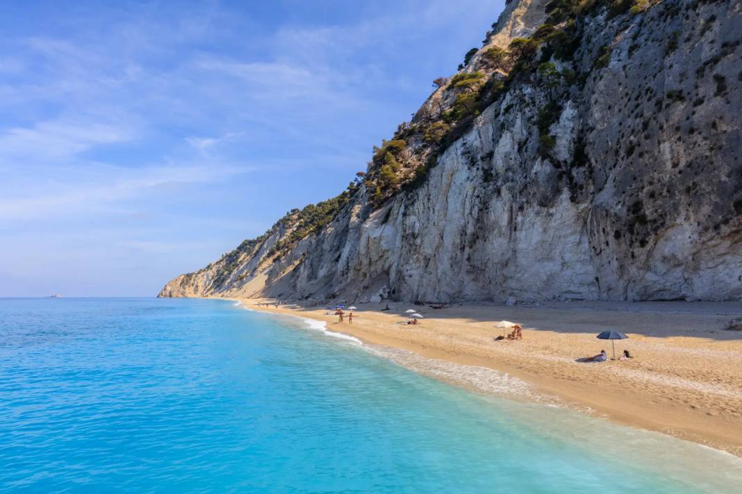 Yunanistan'da Görülmesi Gereken Plaj Sahilleri - En Güzel Kumsallar 2